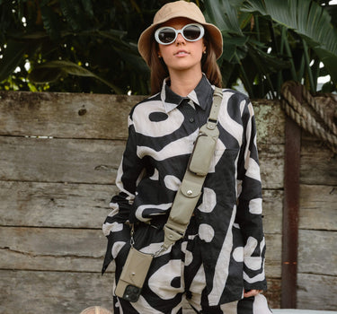 The Bright Eyes linen shirt has a relaxed fit and flattering silhouette. It will make a bold statement as a set, or can be worn separately with other bottoms